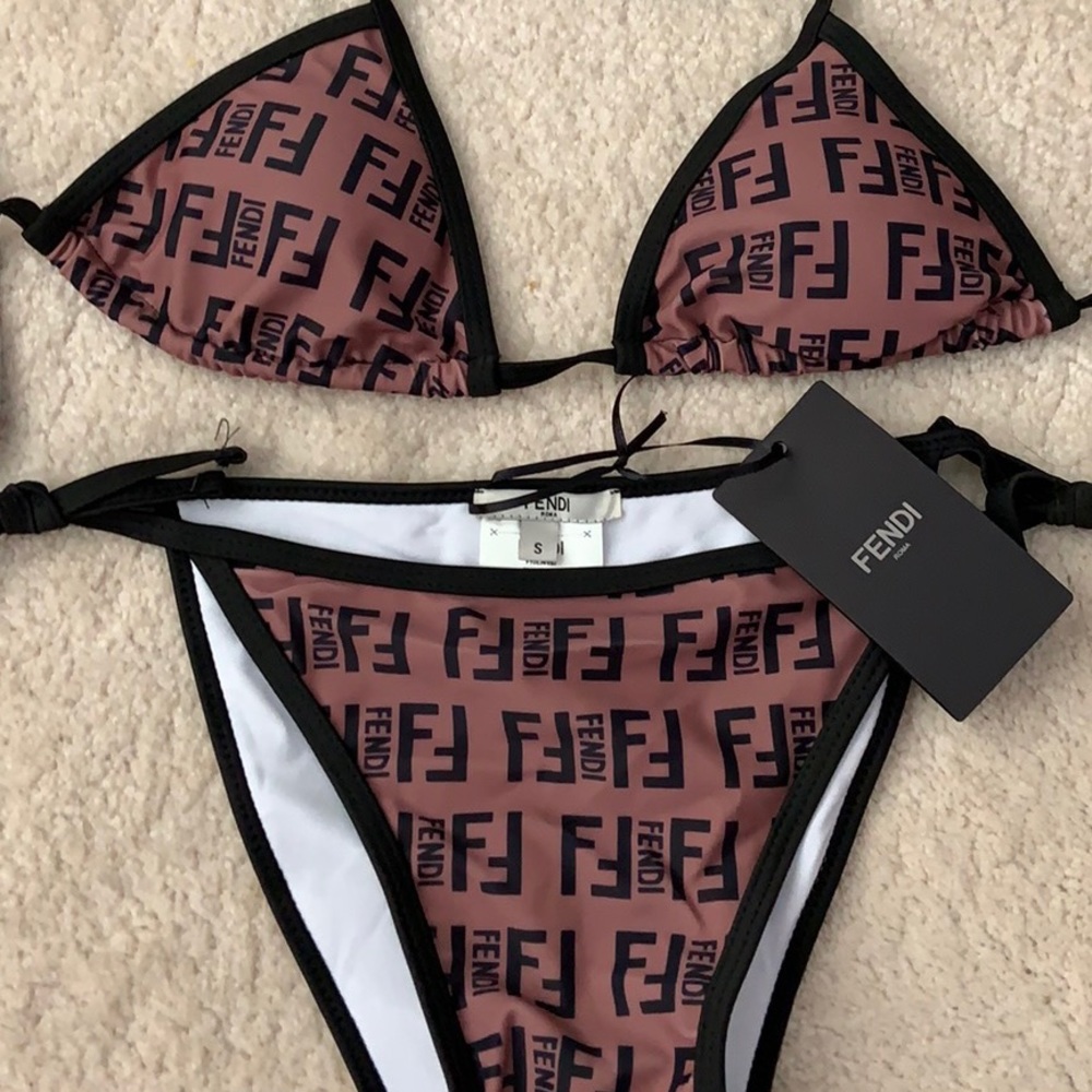 Fashionable FF 2 piece bikini